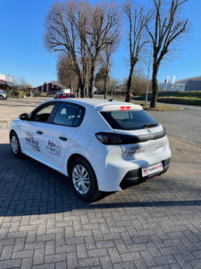 Création et pose covering des véhicules pour un garage automobile par l'équipe Le point com'