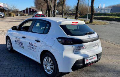 Création et pose covering des véhicules pour un garage automobile par l'équipe Le point com'