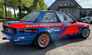 Création et pose d'une livrée d'une voiture de course