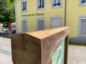 Panneaux publicitaire réaliser et posé par l'équipe Le point com'