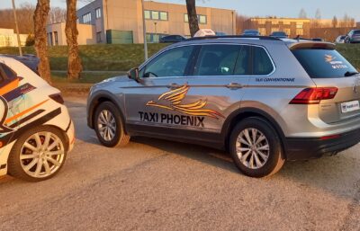 Sticker Taxi Phoenix gauche