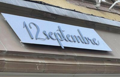 enseigne12 septembre boutique exterieur